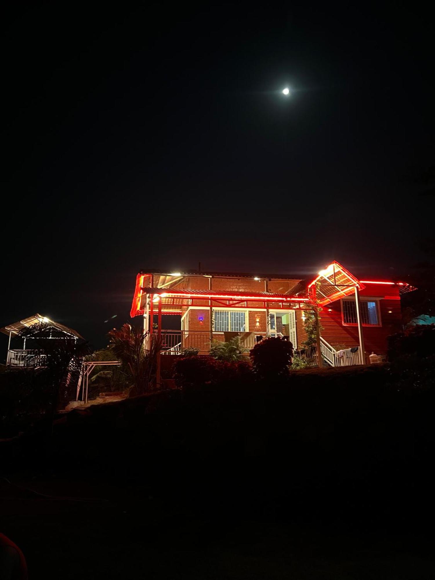 Veera Farmhouse,Villa Kolhapur Εξωτερικό φωτογραφία